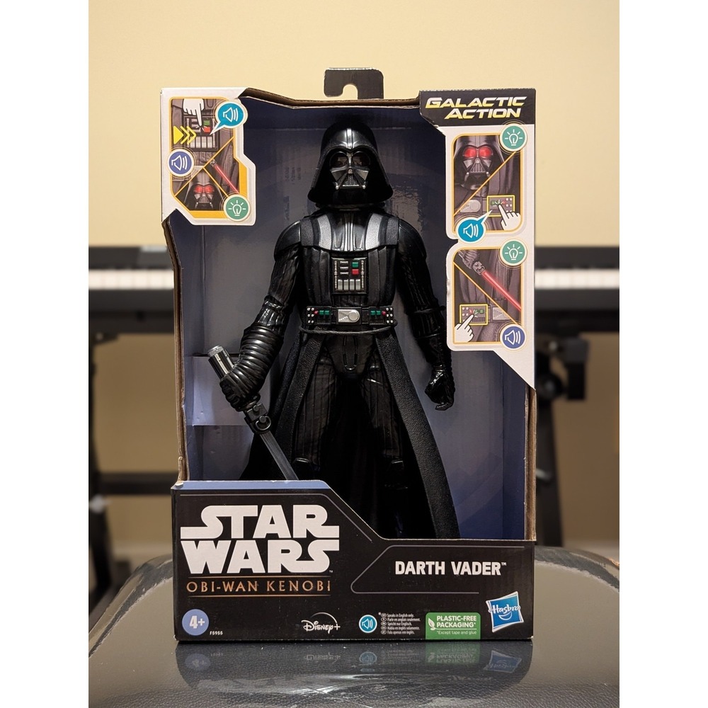 STAR WARS - GALACTIC ACTION DARTH VADER - Electronic 12-inch Action Figure